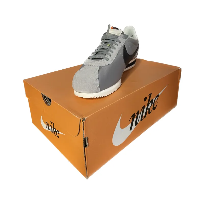 Nike Classic cortex nylon aw
