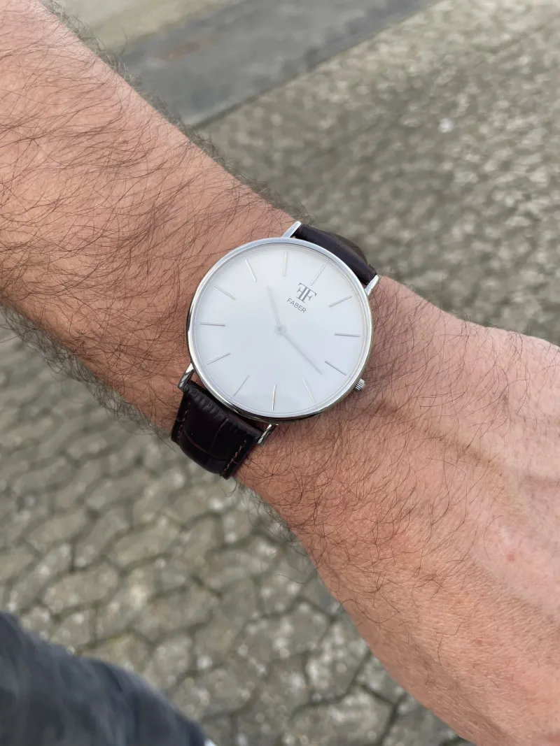 FABER-TIME HERRE UR STÅL M/HVID URSKIVE + BRUN CROCO REM F808