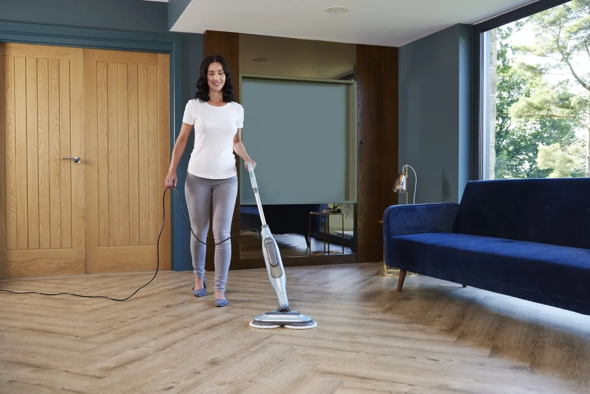 SHARK STEAMER OG AUTOMATISK SCRUB MOP